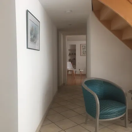 Les Tilleuls Nimois Apartment *