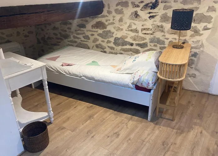 Les Tilleuls Nimois Apartment *